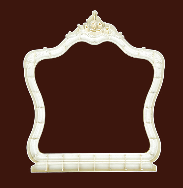Серебряная декоративная рамка для подвесного зеркала