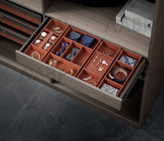 Nuomi/органайзер кожаный для украшений  и часов 150*410*55mm 4 секции, Ralphie / 6093800 / 86052 / оптом и в розницу / мебельная фурнитура "ЛАВР"