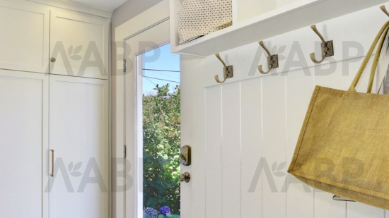 Крючок мебельный двухрожковый черный K216AB.8 Boyard / 707166-2 / оптом и в розницу / мебельная фурнитура "ЛАВР"