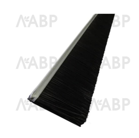 щетка полосовая 34*(4*4)*2500 мм (нейлон) черный (1250/2500)  / 16538 / оптом и в розницу / мебельная фурнитура "ЛАВР"