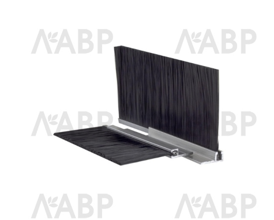 щетка полосовая 34*(4*4)*2500 мм (нейлон) черный (1250/2500)  / 16538 / оптом и в розницу / мебельная фурнитура "ЛАВР"