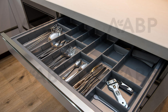 Лоток для столовых приборов OrgaTray 570 для ящиков ArciTech 800*500мм серебристый 9132689 Hettich / 37808 / оптом и в розницу / мебельная фурнитура "ЛАВР"