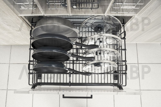 Выдвижная корзина 800мм для сковородок и крышек с доводчикм и направляющими Hettich черная 15.09.05.4.1.1 / 25475 / оптом и в розницу / мебельная фурнитура "ЛАВР"