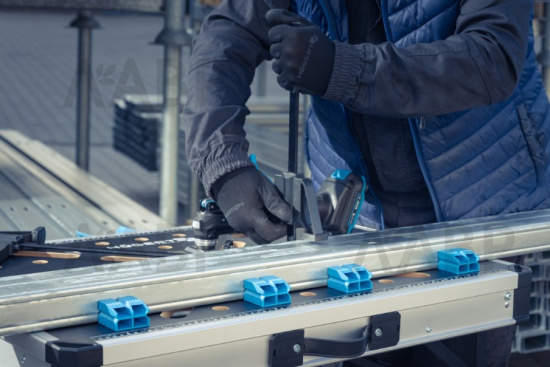 HOEGERT складной верстак 845*598*735-885мм/HT7G541 / 58346 / оптом и в розницу / мебельная фурнитура "ЛАВР"